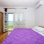 Family Friendly Seaside Brodarica, Sibenik - 4833 شقة بروداريكا
