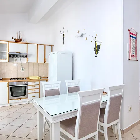 Family Friendly Seaside Apartments Brodarica, Sibenik - 4833 Apartment *