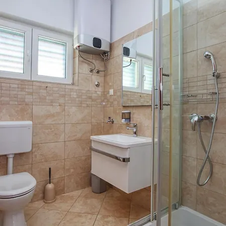 Family Friendly Seaside Apartments Brodarica, Sibenik - 4833 Brodarica (Sibenik-Knin)