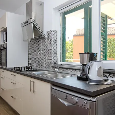 Family Friendly Seaside Apartments Brodarica, Sibenik - 4833