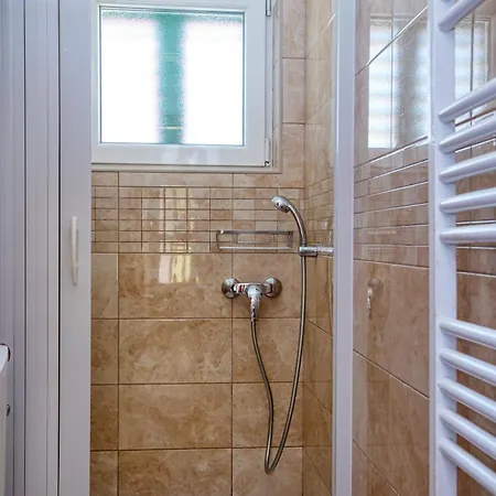 Family Friendly Seaside Apartments Brodarica, Sibenik - 4833 Brodarica (Sibenik-Knin)