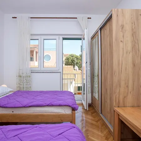 Family Friendly Seaside Apartments Brodarica, Sibenik - 4833