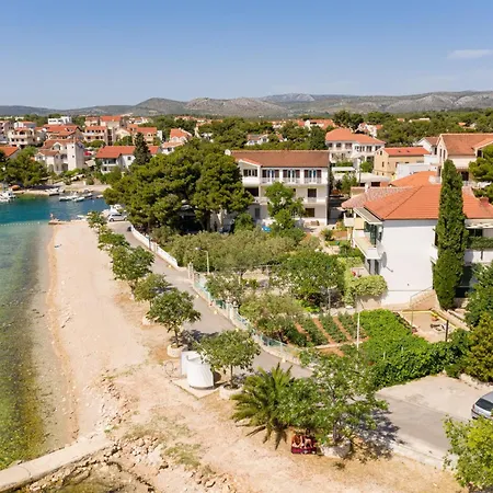 Family Friendly Seaside Apartments Brodarica, Sibenik - 4833 Apartment Brodarica (Sibenik-Knin)