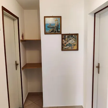 Family Friendly Seaside Apartments Brodarica, Sibenik - 4833 *