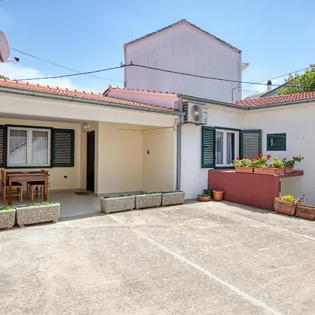 Family Friendly Seaside Apartments Brodarica, Sibenik - 4833 Apartment Brodarica (Sibenik-Knin)