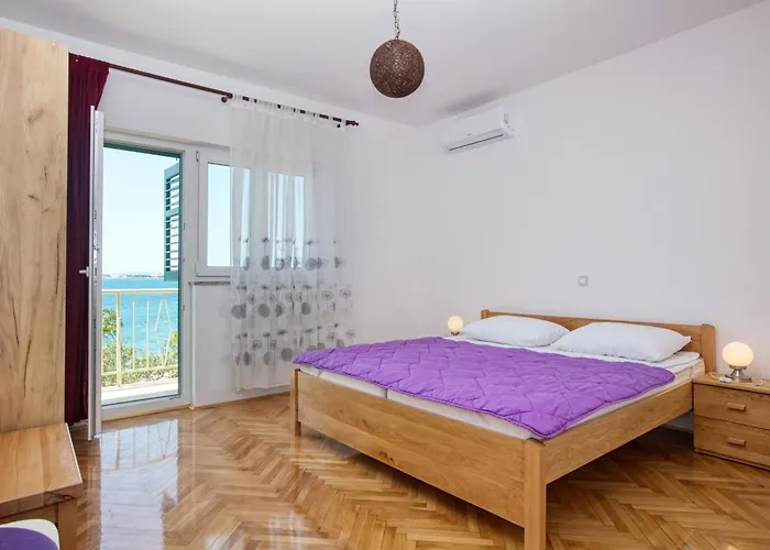 Apartment Family Friendly Seaside Apartments Brodarica, Sibenik - 4833 Brodarica (Sibenik-Knin)