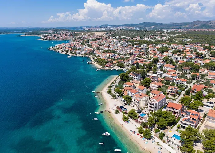 Apartment Family Friendly Seaside Apartments Brodarica, Sibenik - 4833 Brodarica (Sibenik-Knin)