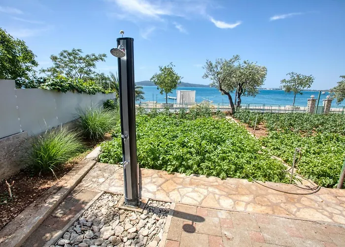 Family Friendly Seaside Apartments Brodarica, Sibenik - 4833 Apartment *