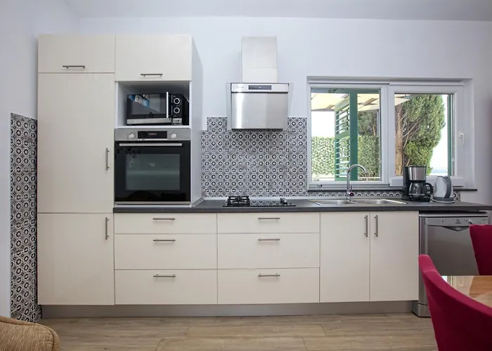 Family Friendly Seaside Apartments Brodarica, Sibenik - 4833 Brodarica (Sibenik-Knin)