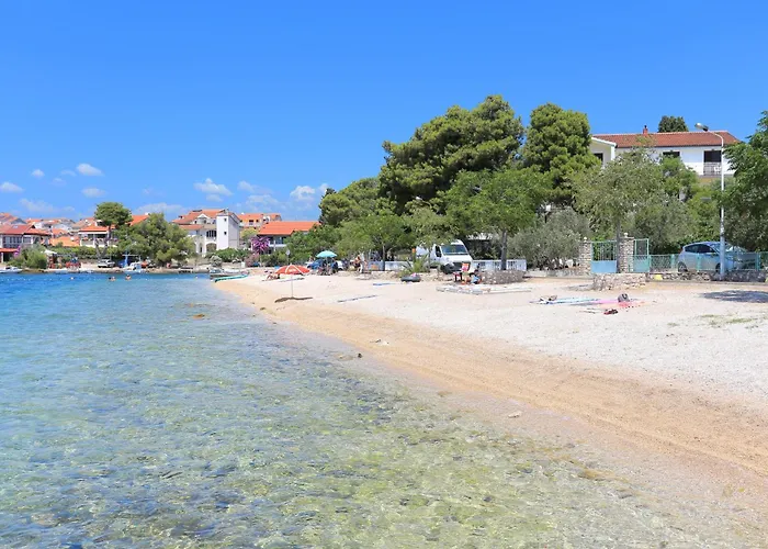 Apartment Family Friendly Seaside Apartments Brodarica, Sibenik - 4833