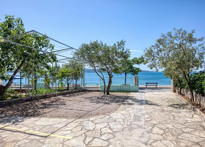 Family Friendly Seaside Apartments Brodarica, Sibenik - 4833 Apartment Brodarica (Sibenik-Knin)